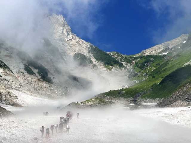 白馬大雪渓の景色